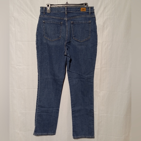 Lee EUC Classic Fit, Straight Leg Women's Jean's, Size 12 Regular - Picture 7 of 7